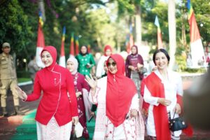 Margin Winaya Instagram - Dirgahayu Republik Indonesia ke-80. Mari kita jadikan momentum kemerdekaan ini sebagai pengingat untuk terus menjaga persatuan, memperkuat persaudaraan, dan berkontribusi nyata bagi kemajuan bangsa. Dengan semangat gotong royong, mari kita wujudkan Indonesia yang lebih adil, sejahtera, dan bermartabat di mata dunia. 

Makeup @nanathnadia 
Attire @askyfebrianti
Hijabdo @yuyuntiung