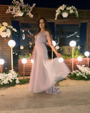 Mariam Al Khosht Instagram - The dreamiest of dresses, wouldn’t you say?✨
Styled by my girl @ayatseifelnasr
Dress by @saramansourofficial
Makeup by @mirnamagdymakeupartist