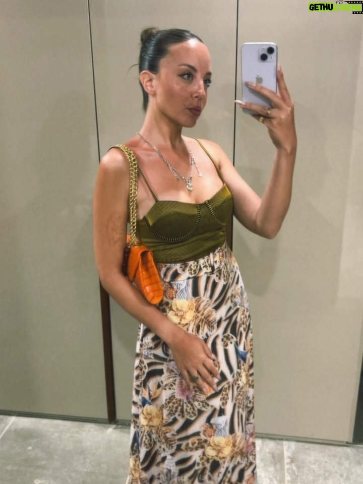Mariam Al Khosht - 32.5K Likes - August was a weekend..

Swipe for 🤍