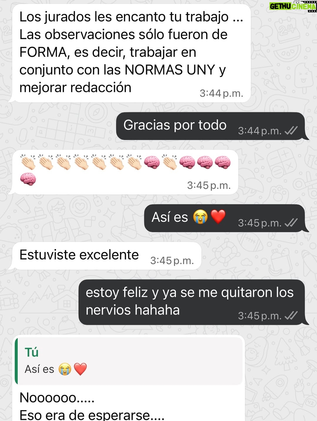 Mariam Habach - 18.7K Likes - recap de julio 
a veces me cuesta mucho publicar, tengo esos pensamientos introspectivos negativos que me limita hacerlo… pero aquí voy dándole a la contraria. 

1- flores coloridas sin ninguna razón aparente para recibirlas. 
2- tenía la necesidad de secarme el cabello, hacerme las uñas, tomarme el tiempo para arreglarme, sentirme linda y salir a cenar. 
3. pelusa, mi Pomeranian miniatura que es un terremoto, no me deja un segundo. Aquí en mi cama mirándome porque me iba a acostar a las 8:30pm y ella quería jugar, yo no.
4- el mensaje de mi tutora con respecto a mi trabajo especial de grado de mi postgrado el día que defendí los primeros tres capítulos.
5- el día del niño después que hice labor social me fui a la represa en El Tocuyo y esta soy yo comiendo churros en el piso teniendo a mi papá a lado regañándome porque decía que ahí hace pipi la gente. Honestamente ni me preocupe, los churros estaban buenisimo. 
6- tomarme fotos en el gym me motiva, pero cuando no estoy como quiero también me desmotivan.
7- margarita después de 22 años. 
8- margarita y empanadas margariteñas… solo lo deseaba y muy importante la malta.
9-me gustaba como me había vestido. 
10- sali como un tomate del gym, full body y casi quedo ahí. Entreno de lunes a viernes. 
11- finalizando una jornada laboral en @uohabach 

Unas que otras fotos… 
¿Les gusta que les monte este tipo de post? ¿más fotos individuales? ¿O en mis stories?