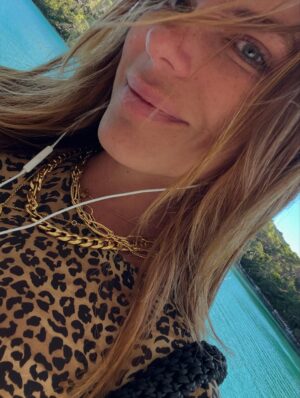 Mariana Goldfarb Instagram - 🧜❤️