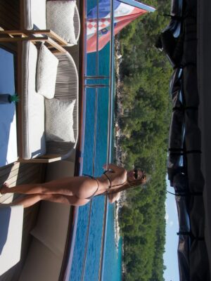 Mariana Goldfarb Instagram - Nada mais sexy que um cérebro.
