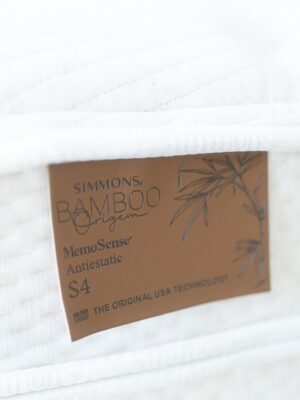 Mariana Kupfer Instagram - Reformamos o quarto da Vicky e optamos por esse colchão Simmons na cama dela.
JÔ é o segundo colchão da marca que temos e só temos elogios.
A marca @simmons.colchoes investe em alta tecnologia e inclusive é a inventora das molas ensacadas que completa 100 anos dessa invenção revolucionÔria agora em 2025.
Esta nos melhores hotĆ©is em mais de 100 paĆses.
O colchĆ£o Simmons Bamboo Bothanical Ć© um colchĆ£o de molas ensacadas que traz e alĆvio nos pontos de pressĆ£o corporal. Tem um tecido especial com viscose de bambu, fios de linho e nanotecnologia Coreon, que dissipa a energia estĆ”tica do corpo para um sono relaxante.
Para saber mais, entre no site
simmons.com.br ou visite uma das diversas lojas no Brasil.
Passem pro lado e vejam como é perfeito esse colchão!
#simmons #quartoteen #reformadoquarto