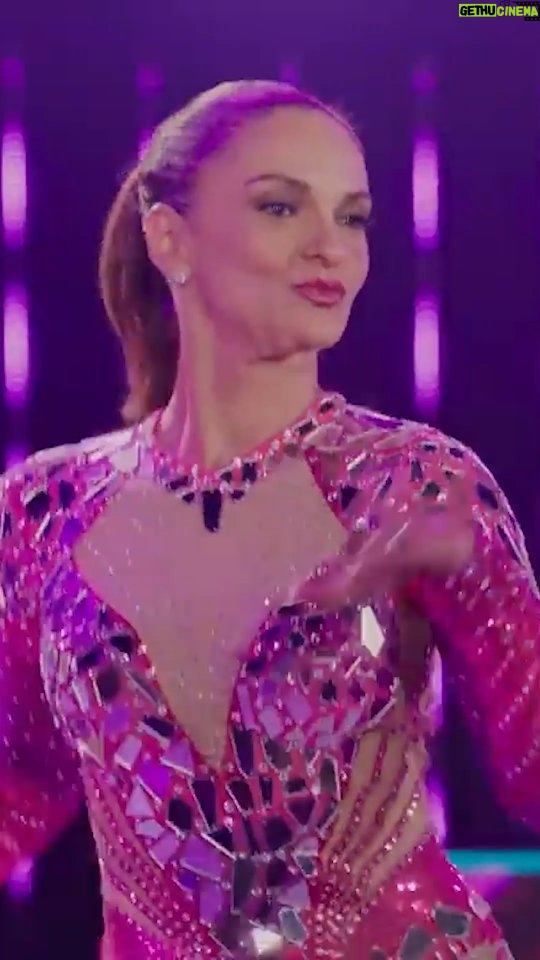 Mariana Seoane - 5.4K Likes - En este post se pone en los comentarios la inicial de la persona a quien le dedicas esta canción 🤭 #Alimaña #MarianaSeoane #Grupo5 #LaNiñaBuena #LaReinaDeLaCumbia ♥️