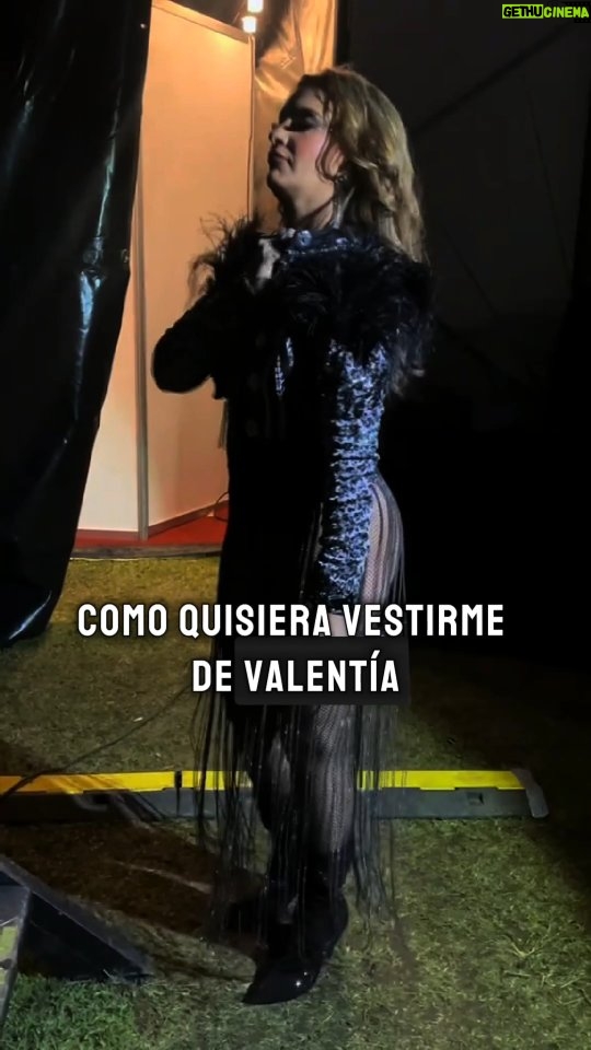 Mariana Seoane - 7.7K Likes - Momentos mágicos que se viven antes de subir al escenario 🎤🎶#MarianaSeoane #LaNiñaBuena #LaReinaDeLaCumbia