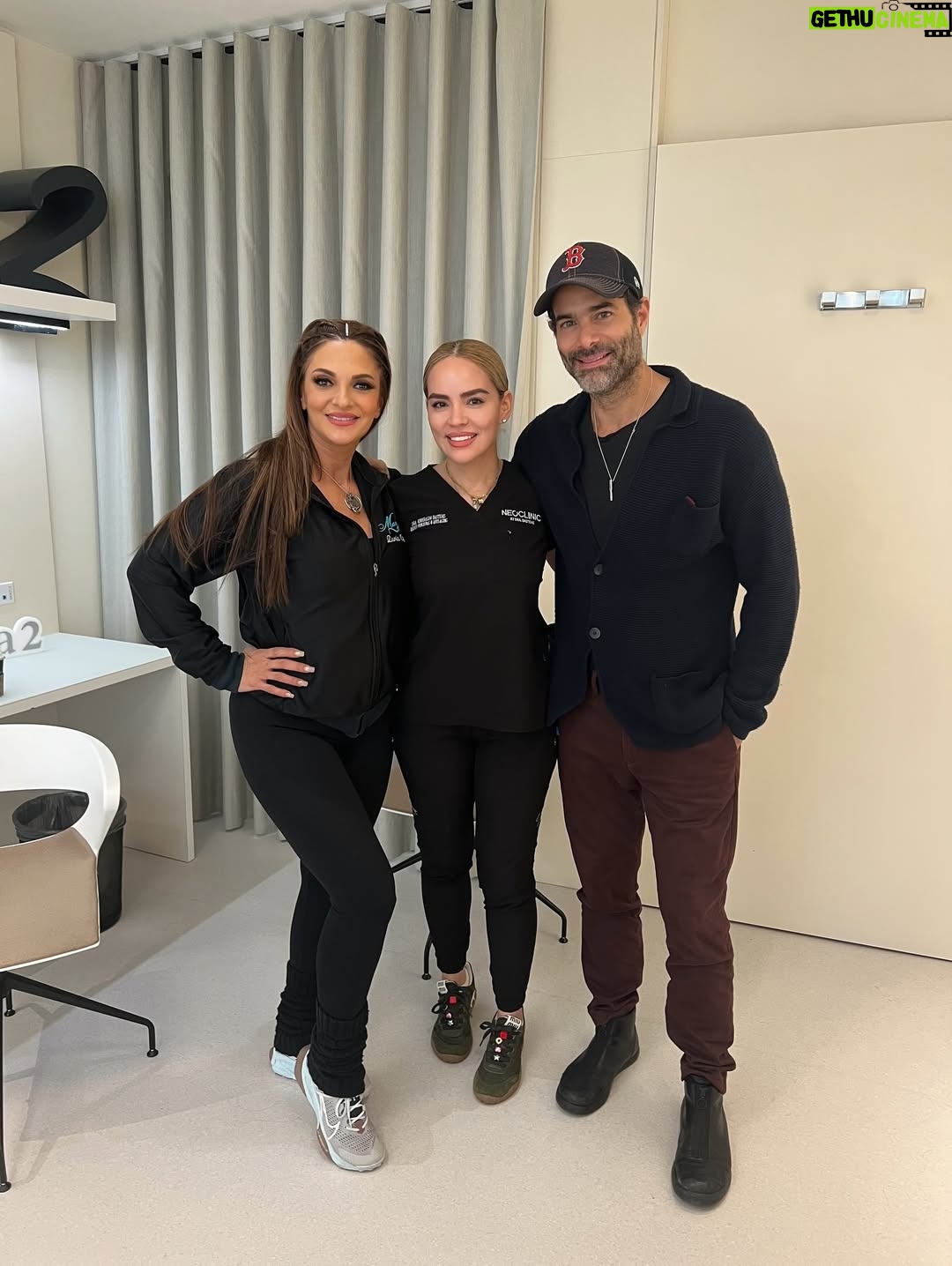 Mariana Seoane - 15.7K Likes - Que increíble como nos hemos sentido desde hace 2 años que empezamos este tratamiento de células madre contigo hermosa @draesmeraldabastidas @neocellmx  ahora en nuestro protocolo de seguimiento cada 2 o 3 meses! Todo viene de adentro hacia afuera 👏🏽❤️ te queremos y admiramos! @luisrobertoguzman #salud #antiaging