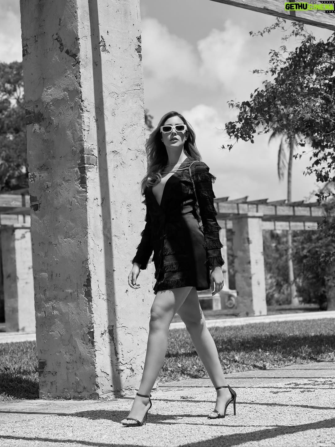 Mariángel Villasmil - 8.2K Likes - 🌟 Hace 5 años mi vida cambió para siempre. Subirme a ese escenario y escuchar mi nombre como Miss Venezuela 2020 fue más que una corona: fue la confirmación de que los sueños se cumplen cuando se camina con fe, disciplina y amor propio. 💫

En estos años he aprendido que la verdadera belleza no está en lo que se ve, sino en lo que se transmite, en la capacidad de inspirar y dejar huella en los demás. 👑✨

Hoy celebro no solo un título, sino un viaje de crecimiento, retos superados y la dicha de representar a mi país con orgullo. Gracias a quienes han estado conmigo desde el inicio y a quienes siguen caminando a mi lado. 🤍

Que esta historia sea un recordatorio de que no hay sueños imposibles, solo corazones dispuestos a luchar por ellos, aun cuando la adversidad parece mas fuerte💖

#MissVenezuela2020