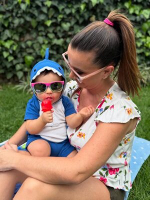 Mariazel Olle Casals Instagram - Hoy celebramos tu primer año de vida mi bebé… Verte crecer feliz es todo lo que soñamos y deseamos. 🎁🎈🎂
Gracias por enseñarnos tanto en tan poco tiempo y por recordarnos cada día lo afortunados que somos de tenerte 🩵 TE AMAMOS ANDRÉ!
#FelizCumpleaños #19DeAgosto