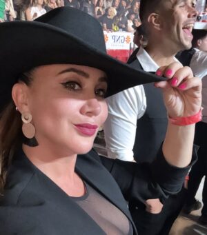 Mariazel Olle Casals Instagram - Ayer me quedó claro, porque @nodal, es uno de los máximos representantes de la música regional mexicana a nivel mundial del momento! GRAN CONCIERTO! 👏🏼👏🏼👏🏼