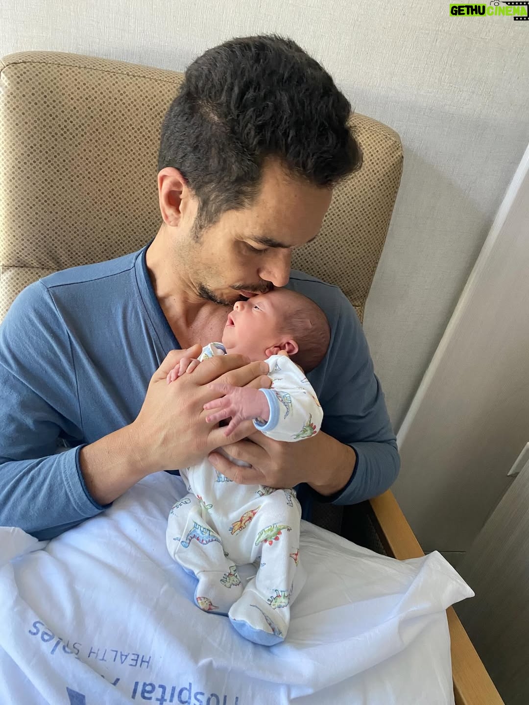 Mariazel Olle Casals - 68.8K Likes - Hoy celebramos tu primer año de vida mi bebé… Verte crecer feliz es todo lo que soñamos y deseamos. 🎁🎈🎂
Gracias por enseñarnos tanto en tan poco tiempo y por recordarnos cada día lo afortunados que somos de tenerte 🩵 TE AMAMOS ANDRÉ! 

#FelizCumpleaños #19DeAgosto