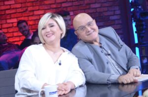 Mariem Ben Chaabane Instagram - Retrouvez nous ce soir à 21h sur tv 9
ملتقانا الليلة على الساعة ٩ في قناة ٩
#تحت السور