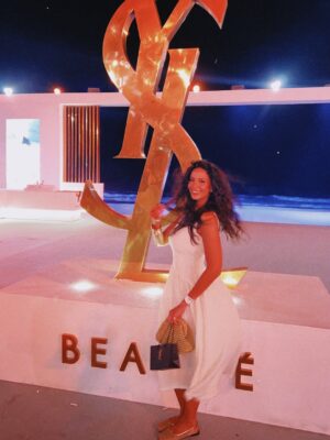 Mariem El Gendy Instagram - Celebrating LIBRE L’EAU NUE 🤍with @yslbeauty @yslpopupeg @myotelnorthcoast @maisonpyramide