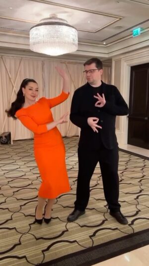 Marina Kravets Instagram - Друзья!!
Пока еще 10 минут до окончания «сегодня», спешууу поздравить крутого челаэчка с Днём рождения!!
Харлаша! С ДР❣️
Эт щасссте, что ты у нас всех есть 🤗🎉🎉🎉
@garikkharlamov