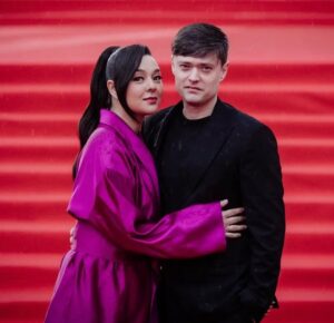 Marina Kravets Instagram - Всем доброго вечера)
Имели честь побывать на открытии 46го Международного Московского Кинофестиваля! 🤗
#ММКФ

@yellohood ❤️