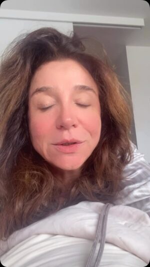 Marisa Orth Instagram - Adicta, dependente, mas em franca recuperação.
Bom diaaaaa!