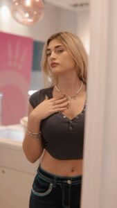 Actress Marta Fort HD Photos and Wallpapers October 2024