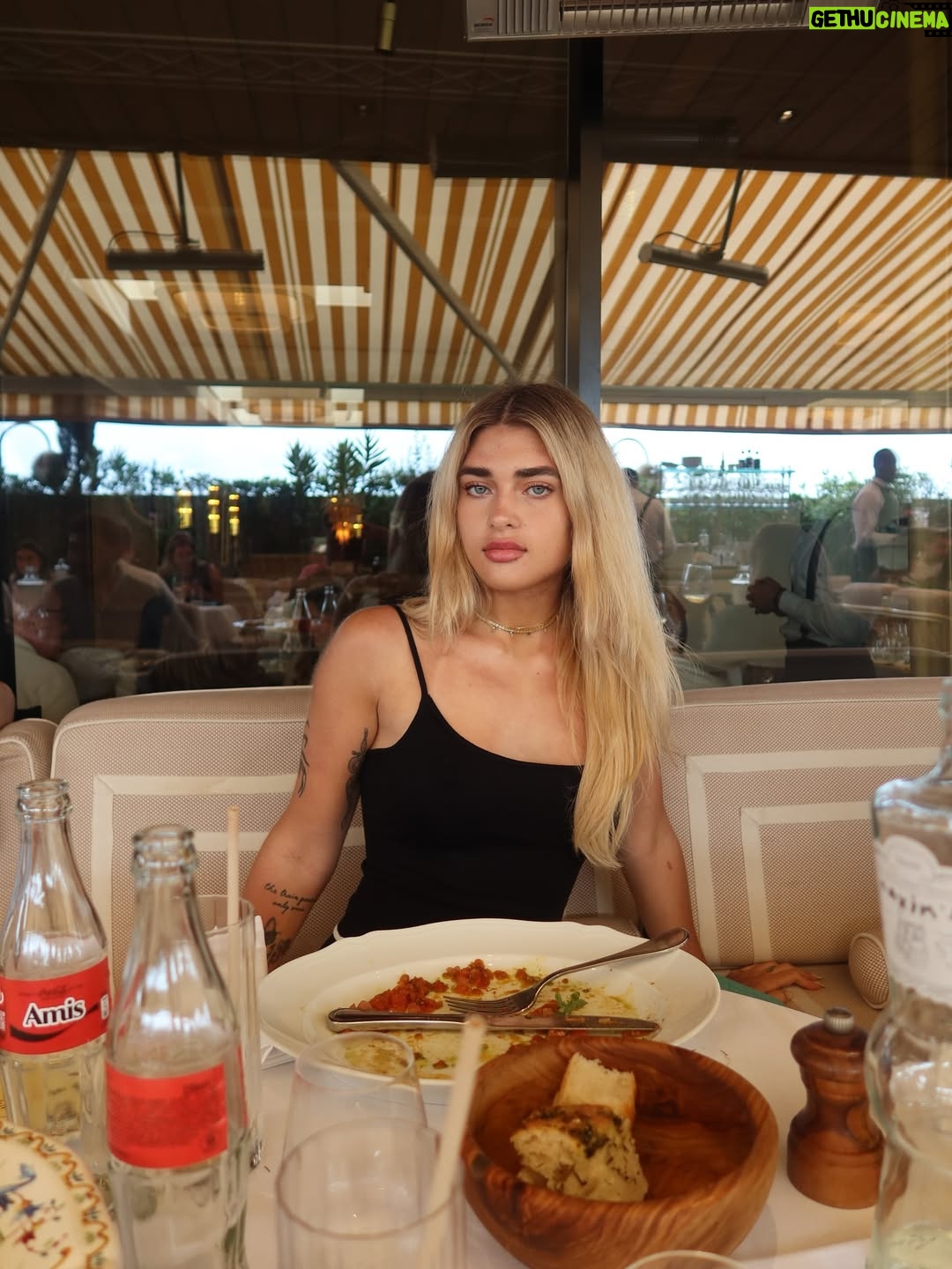 Marta Fort - 60K Likes - un poco de parís 🇫🇷