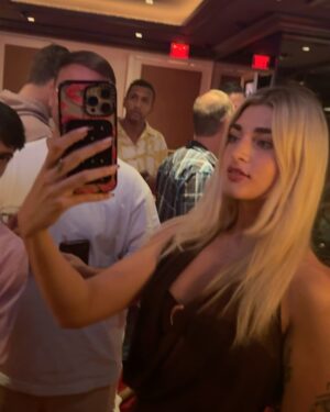 Marta Fort Instagram - cerrando el viaje con este dump🍹