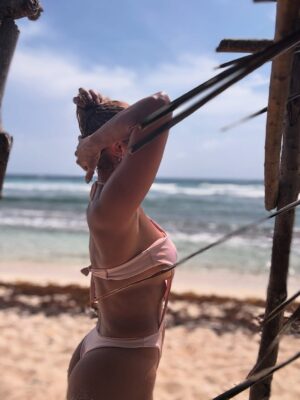 Martha Isabel Bolaños Instagram - “Más salsa menos Mente”
🩵🎵