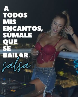 Martha Isabel Bolaños Instagram - Cuando la salsa siempre te hace destacar 🤭🥳

¿Cuántos más así, mi gente hermosa? 🤩 

Mi bello Crop Top es de la tienda más linda de cali @prive_lingerie_ 

#marthaisabeldj #djcaleña #salsadancing