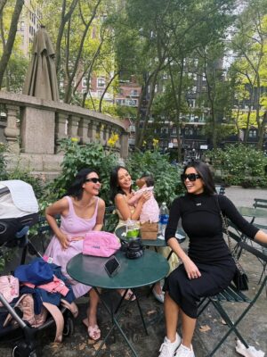 Mary Jean Lastimosa Instagram - A plan that actually made it out of the gc š¤
Finally meeting @missearth.angelia ās little cutie Astra š Oh why hello big š
#NewYorkCity