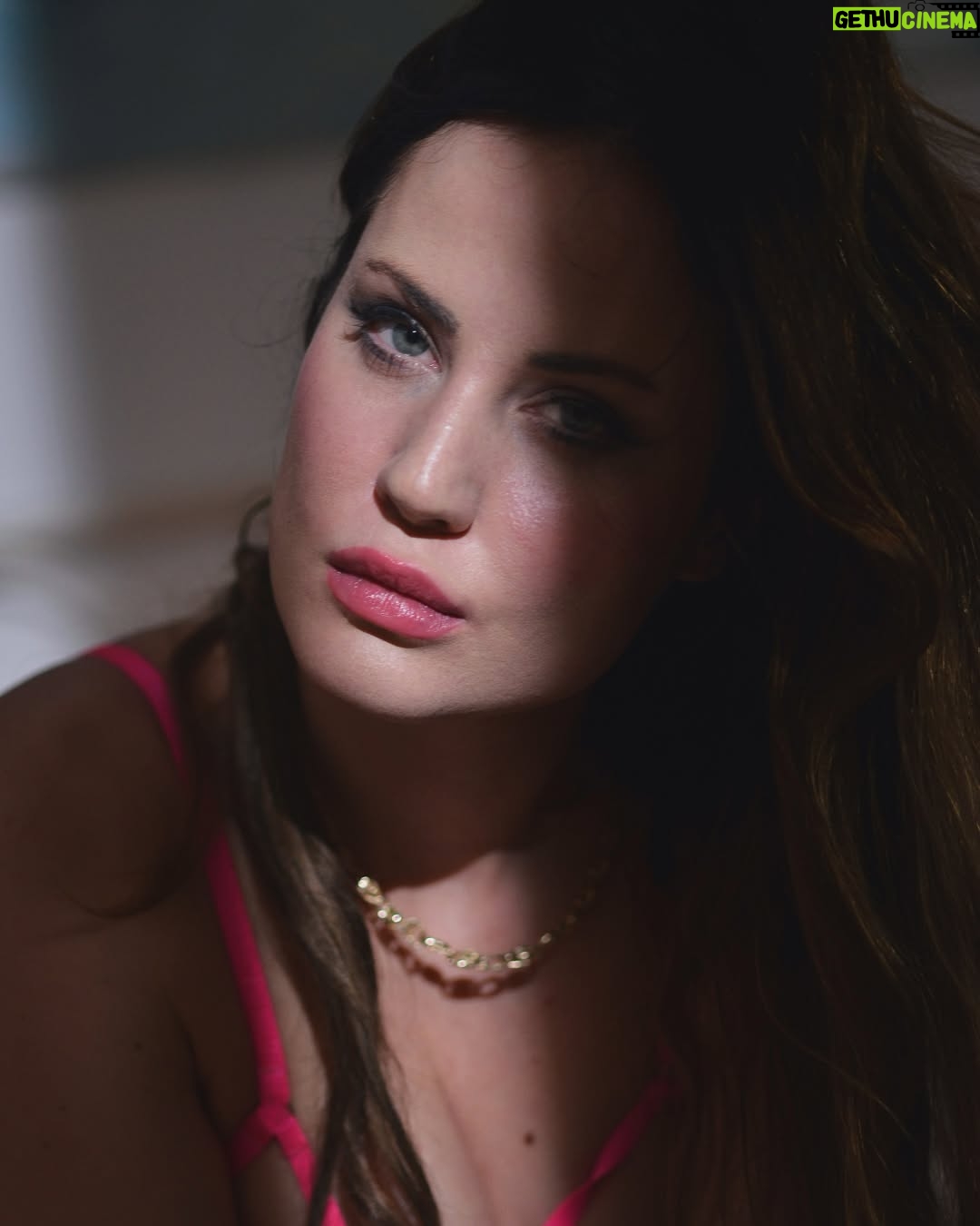 Matylda B - 6.3K Likes - 