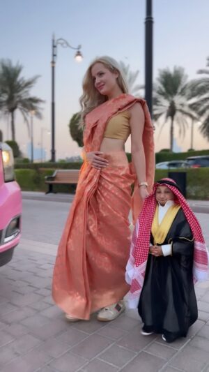 Matylda B Instagram - 🥰🥰🥰🥰💐💐💐🤩 

#instagram #aziz #dubai #limo