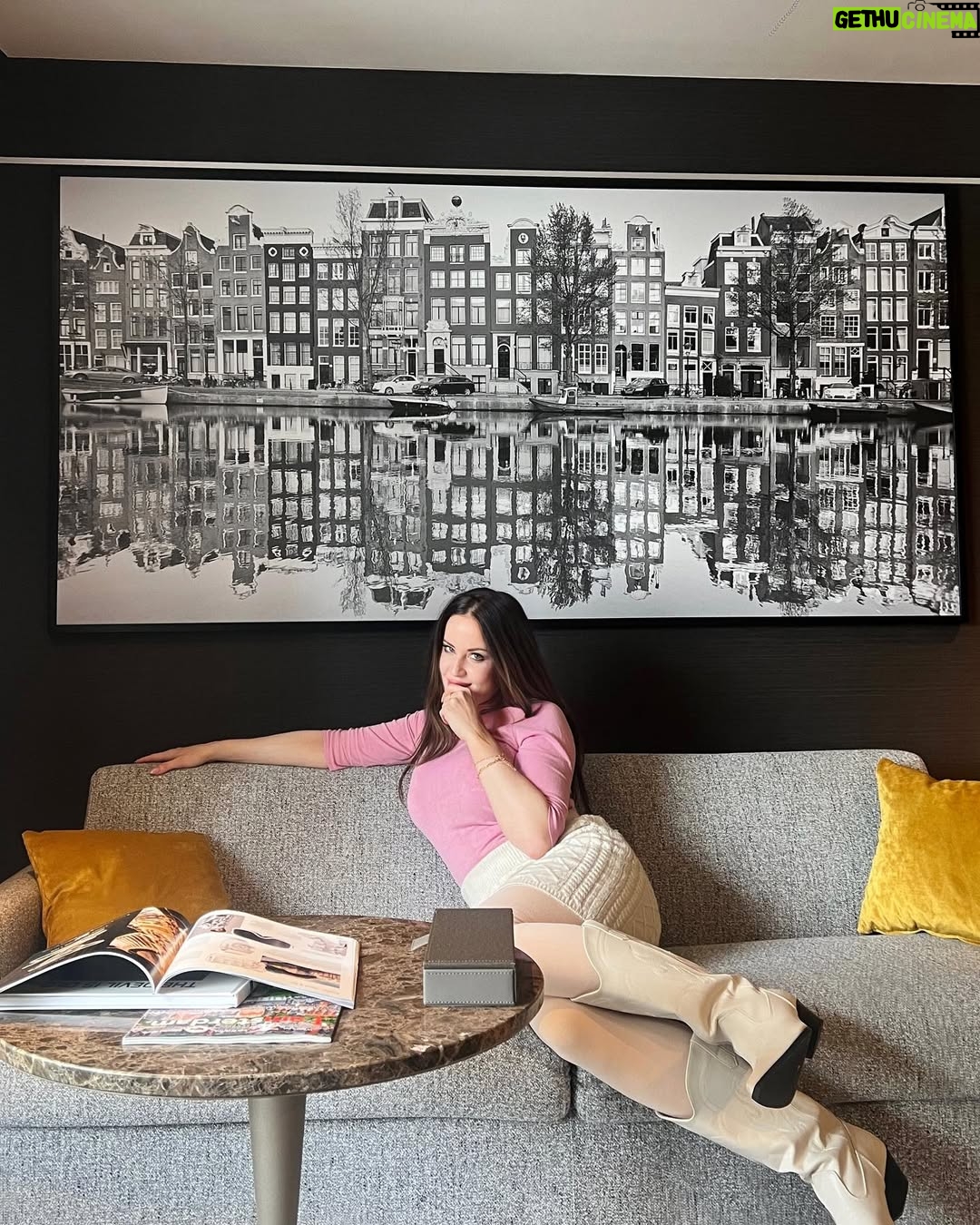 Matylda B - 3.9K Likes - 💖 📍 #Amsterdam @anantarakrasnapolsky with @rapidluxe #travel #europetravel #anantara