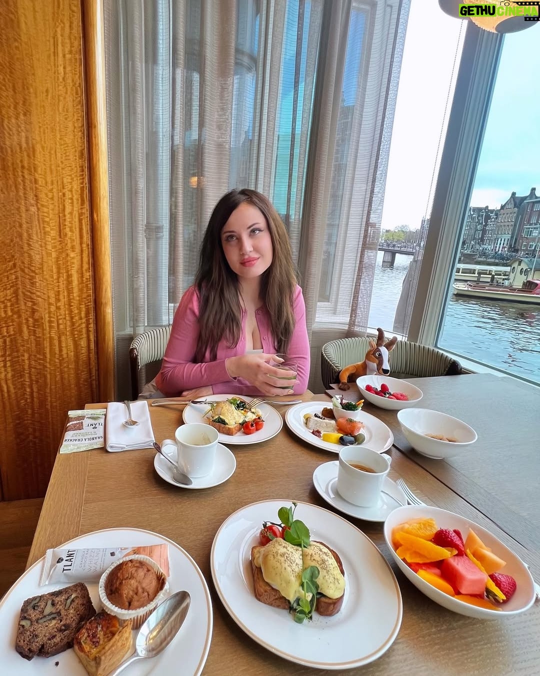Matylda B - 3.7K Likes - #Breakfast 😋 with a stunning #view of the canal in #Amsterdam at ultra luxurious @deleuropeams , Marie #restaurant 
With @rapidluxe @onerepglobal 

#travel #luxurytravel #europetravel #foodstagram