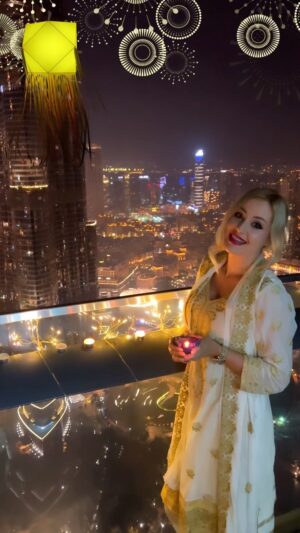 Matylda B Instagram - Happy #Diwali to You & Your family✨ 🪔✨🪔❤️ Wishing You all Lots of light& happiness ❤️ Love You❤️
.
.
. Video @piyushghadge_ap
.
#deepavali #happydiwali #dubai