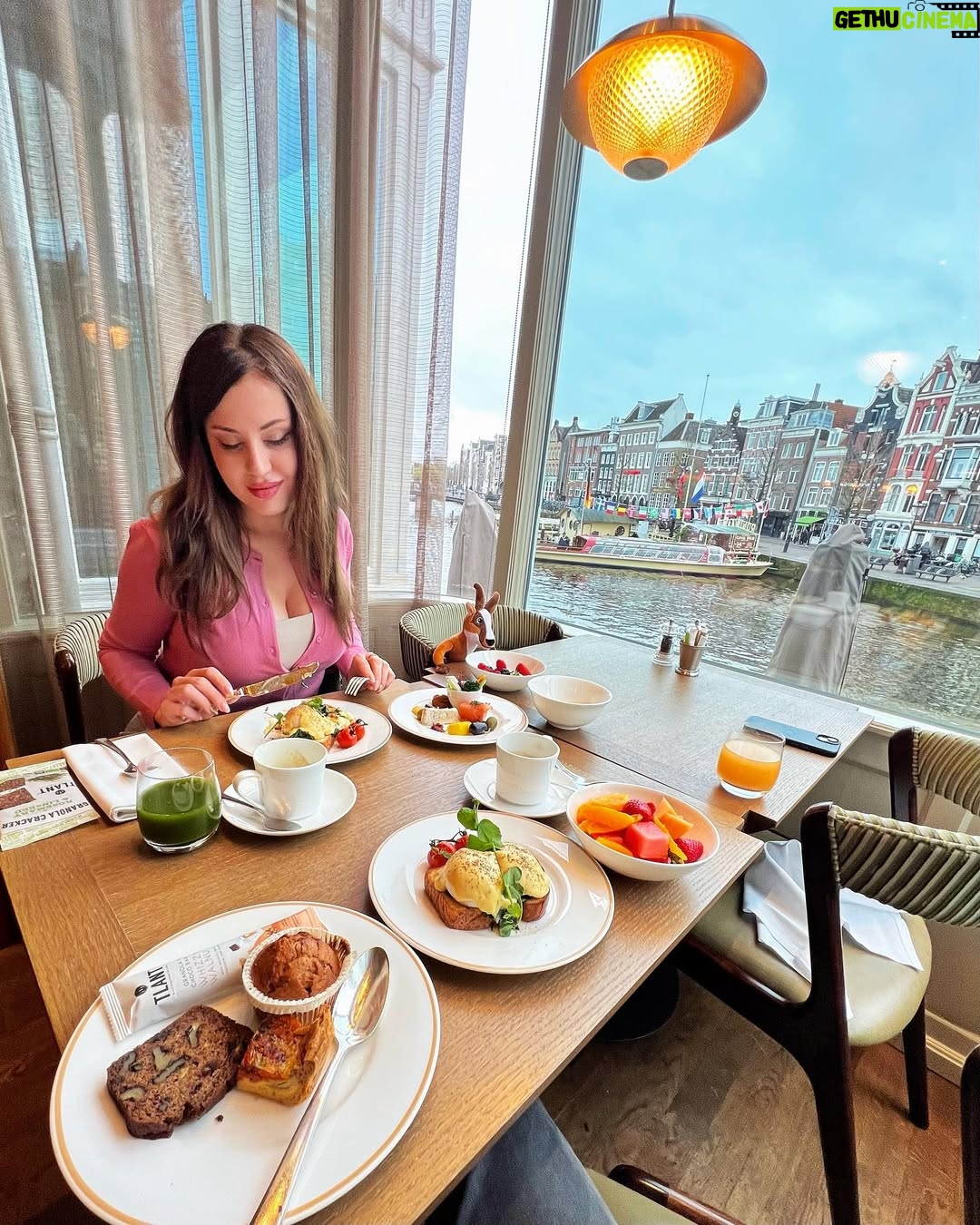 Matylda B - 3.7K Likes - #Breakfast 😋 with a stunning #view of the canal in #Amsterdam at ultra luxurious @deleuropeams , Marie #restaurant 
With @rapidluxe @onerepglobal 

#travel #luxurytravel #europetravel #foodstagram