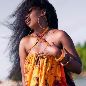 Maua Sama Instagram - MWENZAKO NNA JOTOOO ….!!! BABY GIVE IT TO ME YAMOTO …🎶🎶🎶🎵🎵
Link on bio to enjoy singeli music 💜💜✈️✈️