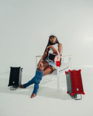 Maua Sama Instagram - Nitajie msanii ambaye tukifanya nae Goma lazima lihit…!!
✈️✈️✈️
Naskiza goma jipya kupitia @jizosound