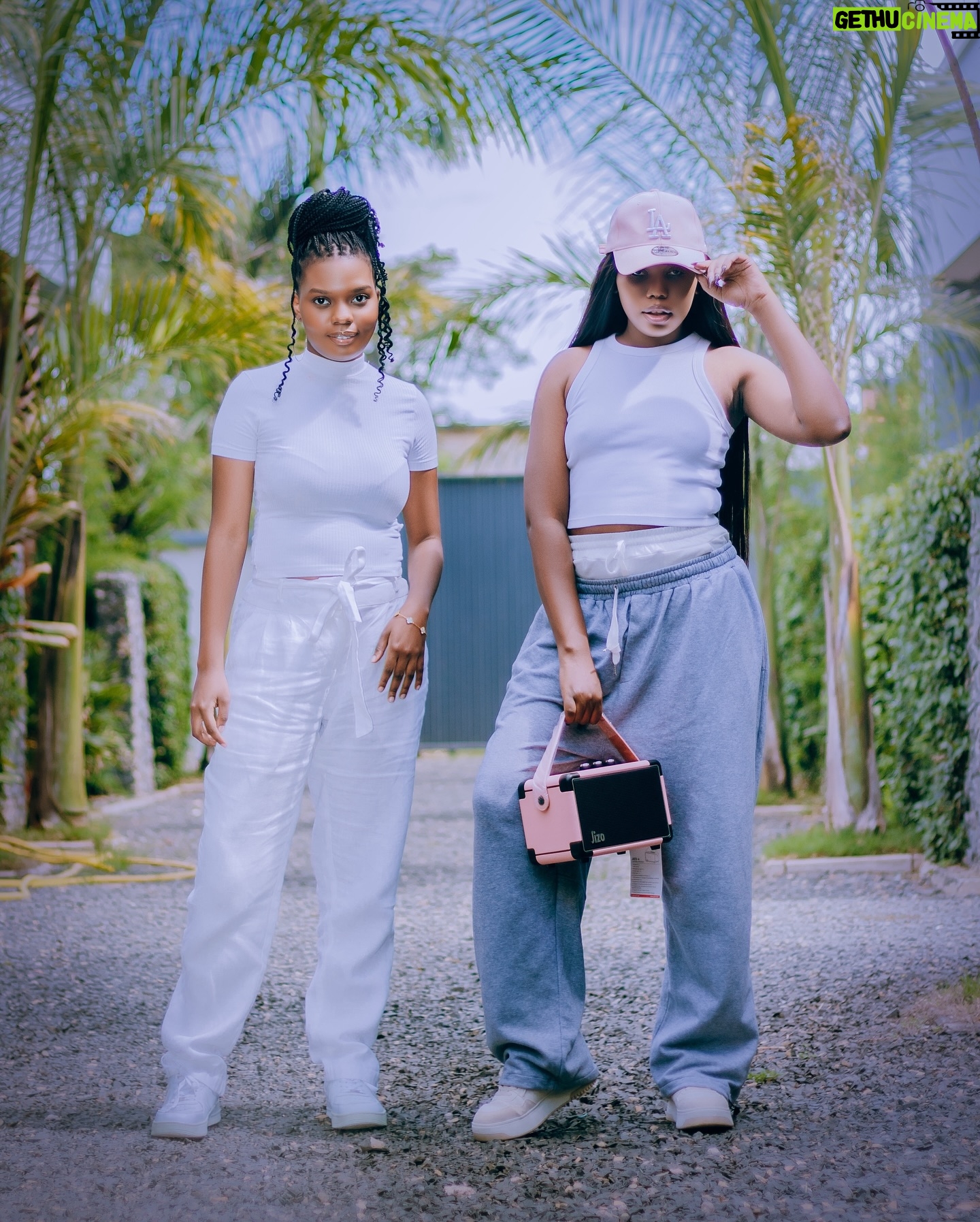Maua Sama - 24K Likes - Nakupenda 💜 

Cc @jizosound 🔥🔥 
@stylecity_tz