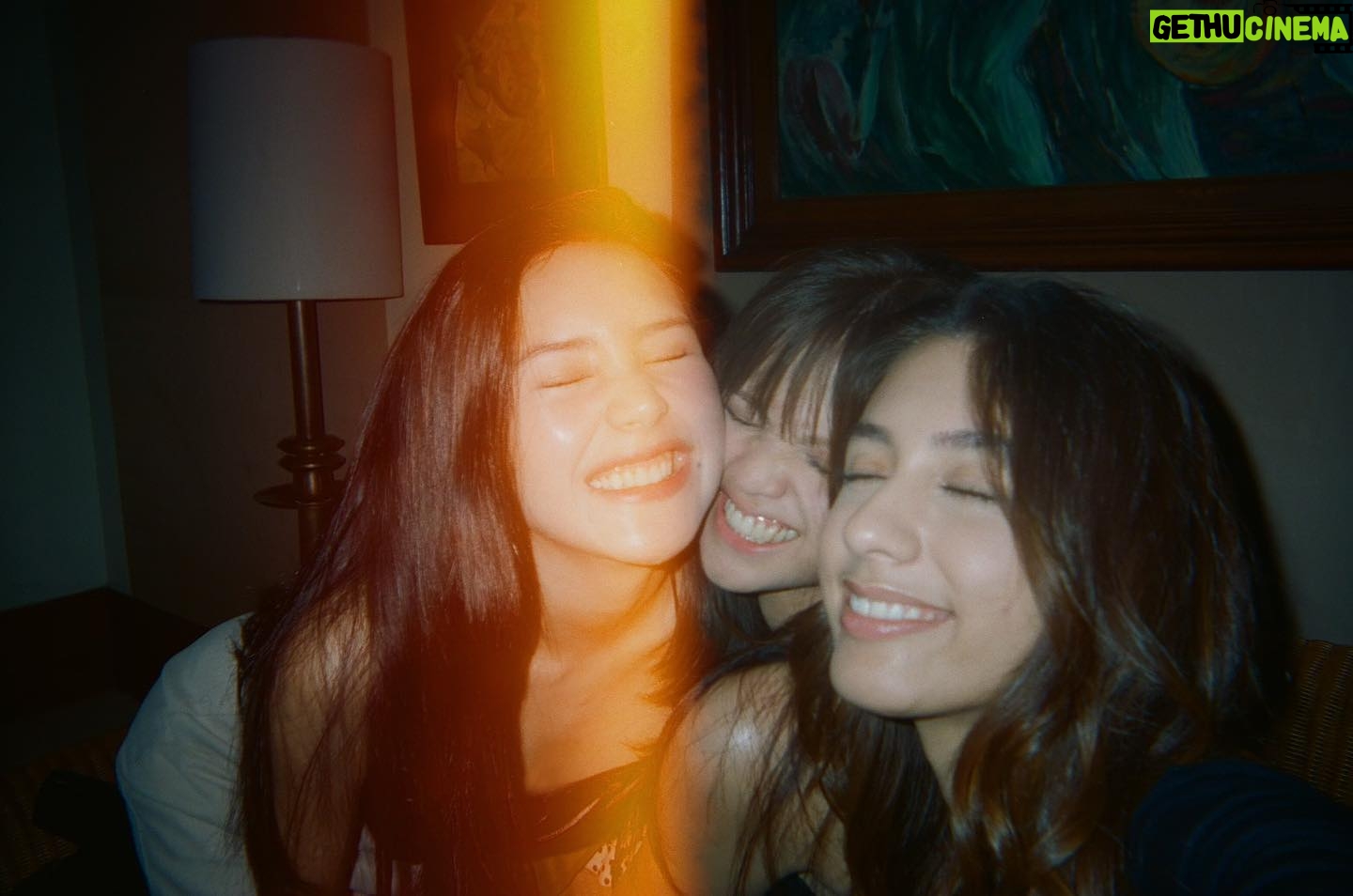 Maudy Effrosina - 182.4K Likes - Stuck in a moment✨