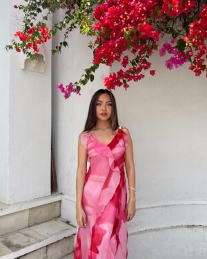 Mawar Rashid Instagram - 🥀
@zaloramy @mawarosehq