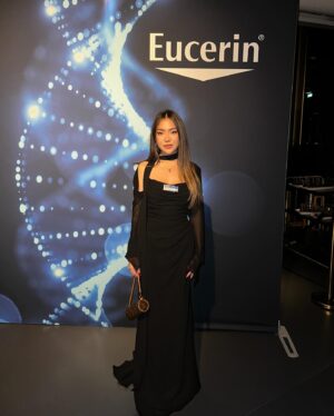 Mawar Rashid Instagram - Thank you Eucerin for the wonderful welcome dinner. It was such a relaxed vibe, and it was great meeting everyone from around the world before the main event 🩶
@eucerin @eucerin_my
#EpigenExperts #ReverseTheAgeClock #Eucerin