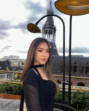 Mawar Rashid Instagram - Thank you Eucerin for the wonderful welcome dinner. It was such a relaxed vibe, and it was great meeting everyone from around the world before the main event 🩶
@eucerin @eucerin_my
#EpigenExperts #ReverseTheAgeClock #Eucerin