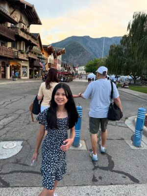 Maxine Medina Instagram - 📍Leavenworth City in Washington state
