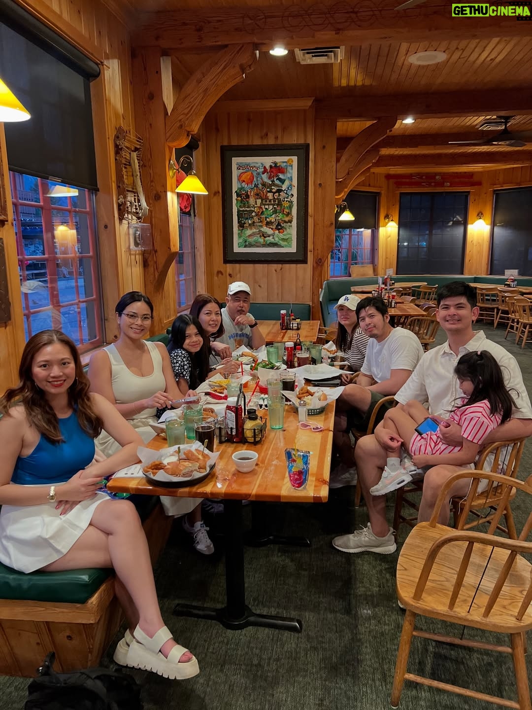 Maxine Medina - 427 Likes - 📍Leavenworth City in Washington state