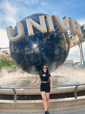 May Myint Mo Instagram - 🎡🎢🎠🏰💃🏻