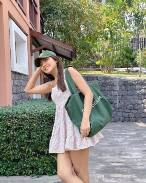 May Myint Mo Instagram - 🍃💭