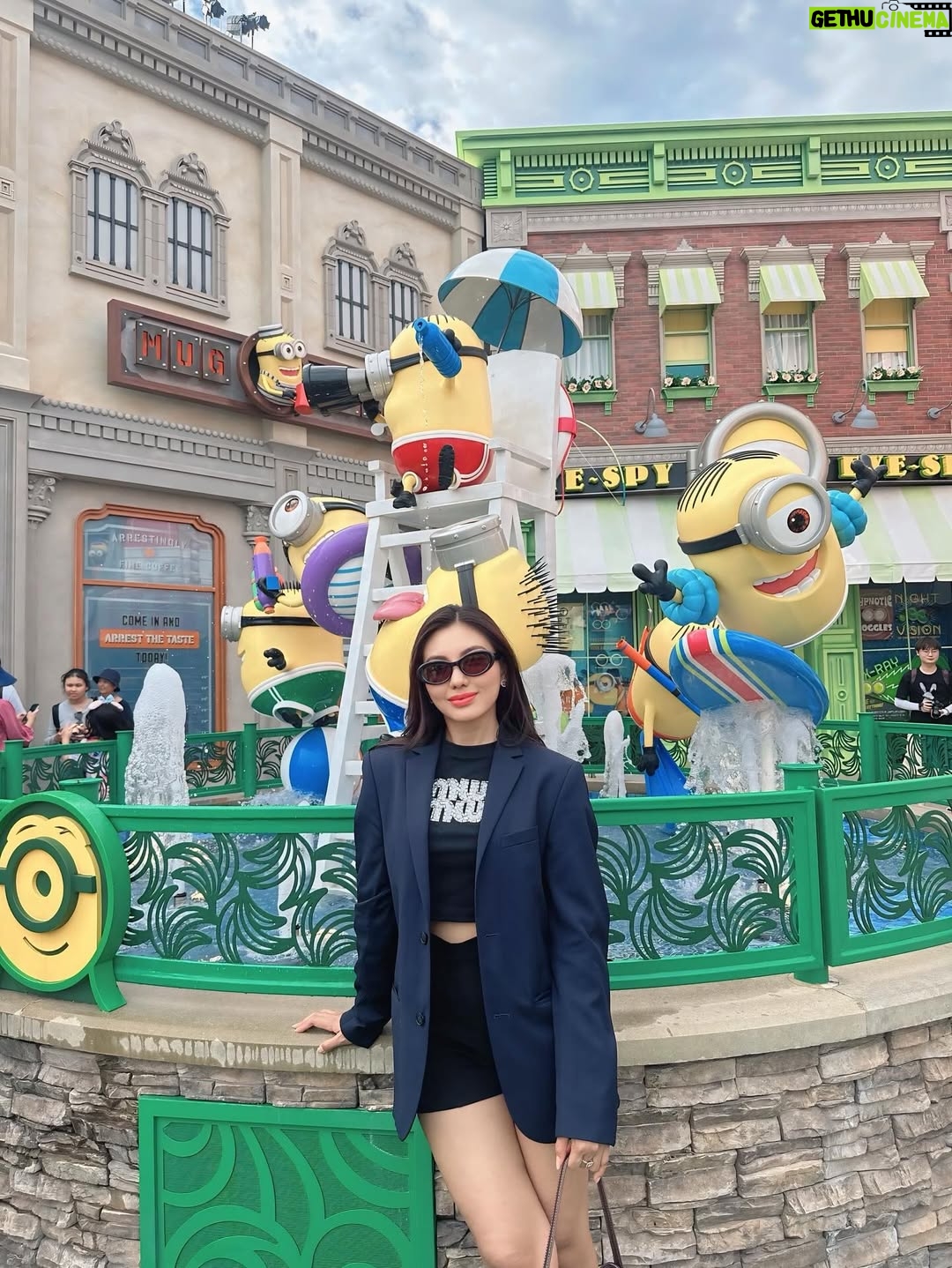 May Myint Mo - 3.3K Likes - 🎡🎢🎠🏰💃🏻