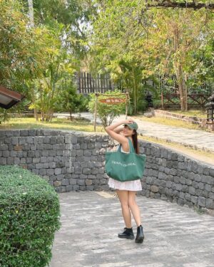 May Myint Mo Instagram - 🍃💭