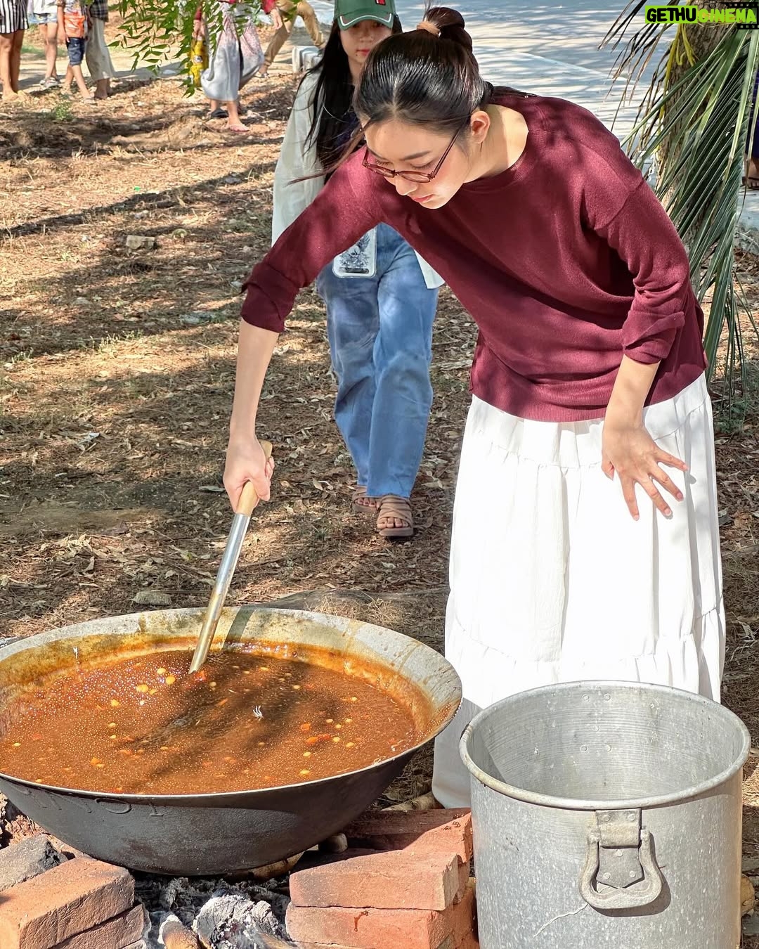 May Myint Mo - 2K Likes - သင်္ကြန်အတက်နေ့ အလှူလေး မုန့်ကြာစိသာကူ စတုဒီတာအတွက် ပြင်ဆင် 💛✨ @bagan_myo_thu_hotel