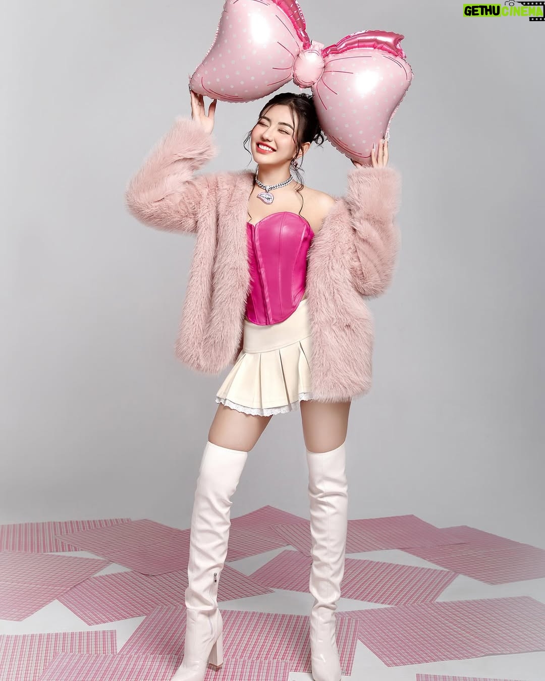 May Myint Mo - 1.2K Likes - May 11 Birthday 🎂🎀 #maymyintmo