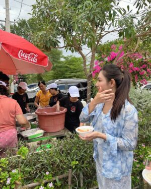 May Myint Mo Instagram - သင်္ကြန်အကြတ်နေ့ ရွှေရင်အေး စတုဒီတာအလှူပုံရိပ်များ💦 
@bagan_myo_thu_hotel