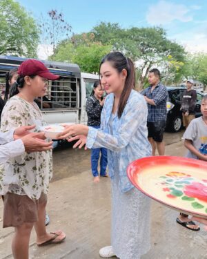 May Myint Mo Instagram - သင်္ကြန်အကြတ်နေ့ ရွှေရင်အေး စတုဒီတာအလှူပုံရိပ်များ💦 
@bagan_myo_thu_hotel