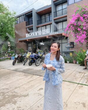 May Myint Mo Instagram - သင်္ကြန်အကြတ်နေ့ ရွှေရင်အေး စတုဒီတာအလှူပုံရိပ်များ💦 
@bagan_myo_thu_hotel