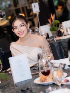 Actress May Myint Mo HD Photos and Wallpapers June 2025